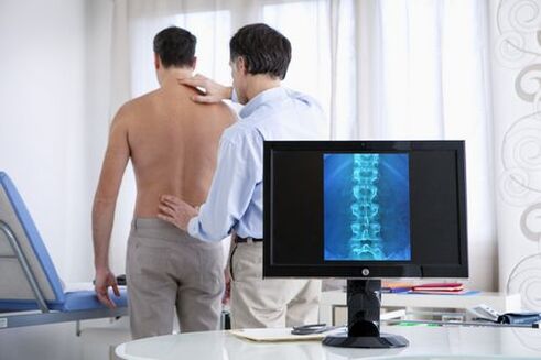 If your lower back hurts for 2-3 days, this is a reason to make an appointment with a specialist for an examination.
